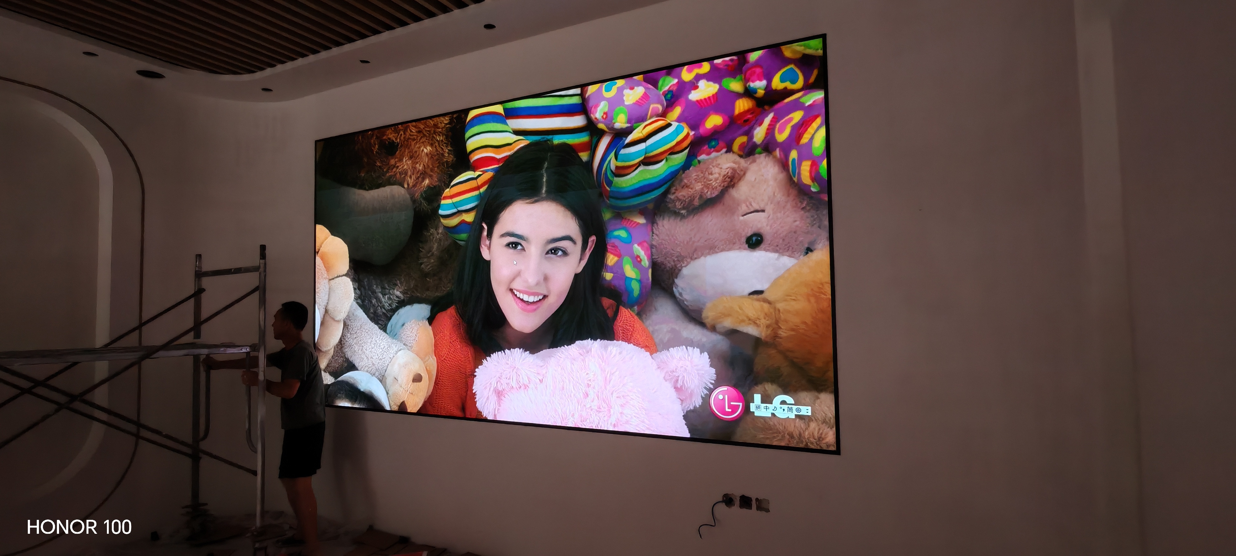 宜兴盛家村委室内1.86全彩